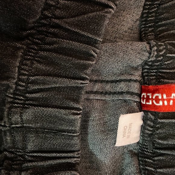 Women's Casual Short Black, Size 9-10 - Picture 5 of 5